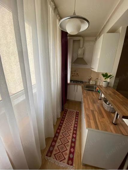 Apartament 2 camere, 2 bai, 49mp, Sector 4, centrala proprie, statie STB 77, 76, 381 - 1