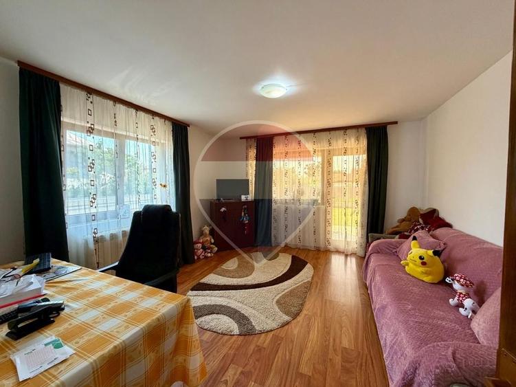 Casă individuală cu 4 camere cu Teren 720 Mp în Vânători