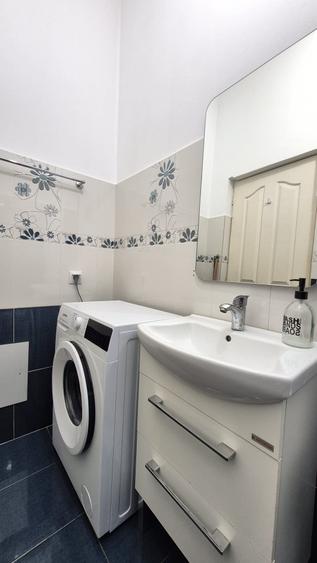 Garsoniera ultracentrala de închiriat - 4