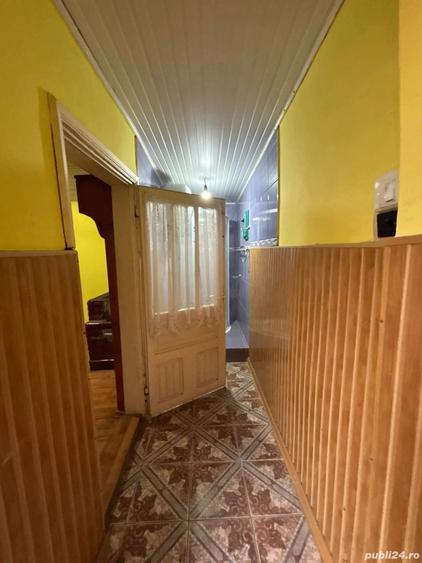 De vanzare casa la 10 min de Roman, 3 camere 2 bai, teren 585 mp, 39.000 euro - 3