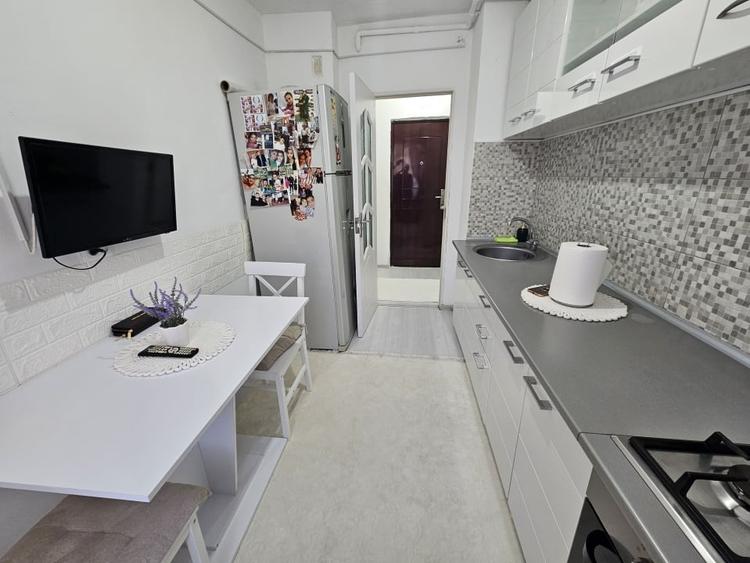 Calea Vitan, 2 camere la etajul 2, mobilat si utilat - 1