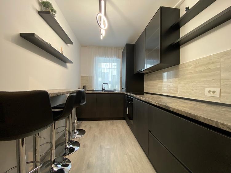 Apartament cu 3 camere de închiriat - 5