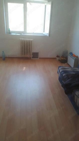 Garsoniera de vanzare renovata de curand - 4