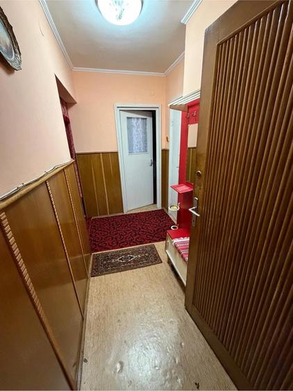 Vand apartam 3 cam. zona Rogerius - 6