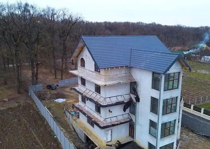 Proprietate Deosebita 707MP in Padurea Noroieni - 2