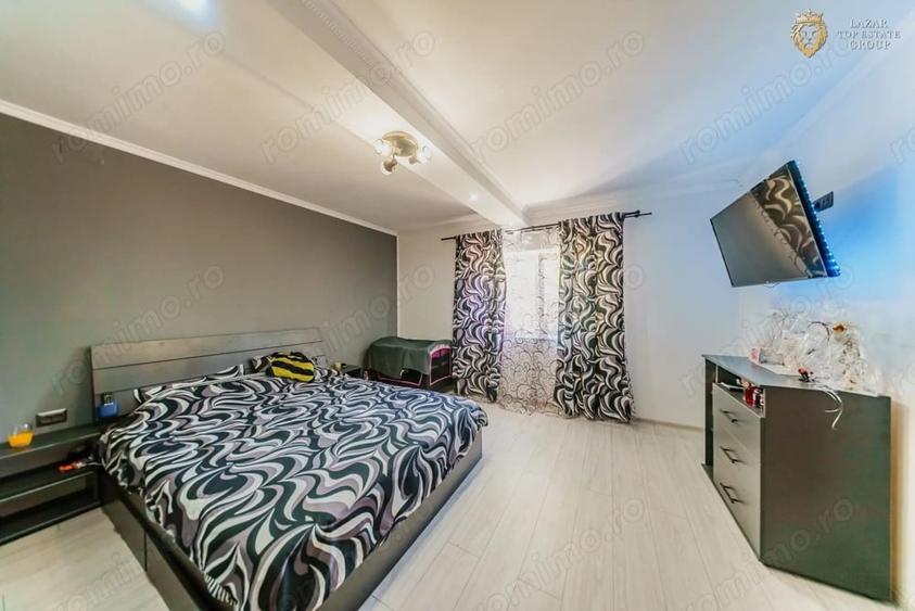 Casă cu 3 camere cu Teren 2880 Mp în Zărand