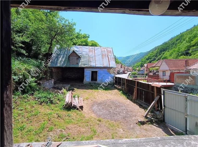 Casa traditionala din lemn cu 930 mp teren langa Sibiu - 6