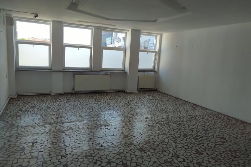 Spațiu  ultracentral zona 0, 155 mp, intrare din bulevard - 8