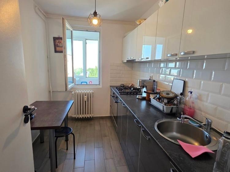 Dristor, Ramnicul Sarat, piata Bobocica, chiar pe Nicolae Pascu, - 9