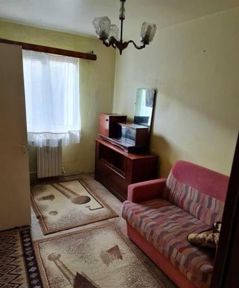 ► Scoala 8 - 3 Camere semiDecomandate Su=45m² Etaj 2 - 4