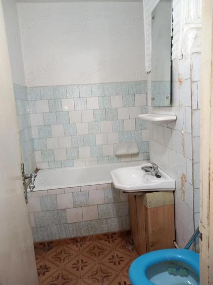 Apartament cu 2 camere, bucatarie separata, baie, hol de acces, balcon ?i boxa la subsol. - 10