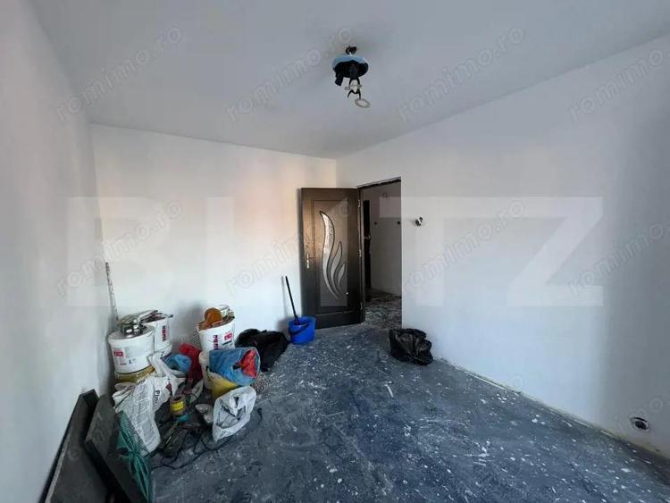 Apartament 3 camere, decomandat - zona Velenta - 5