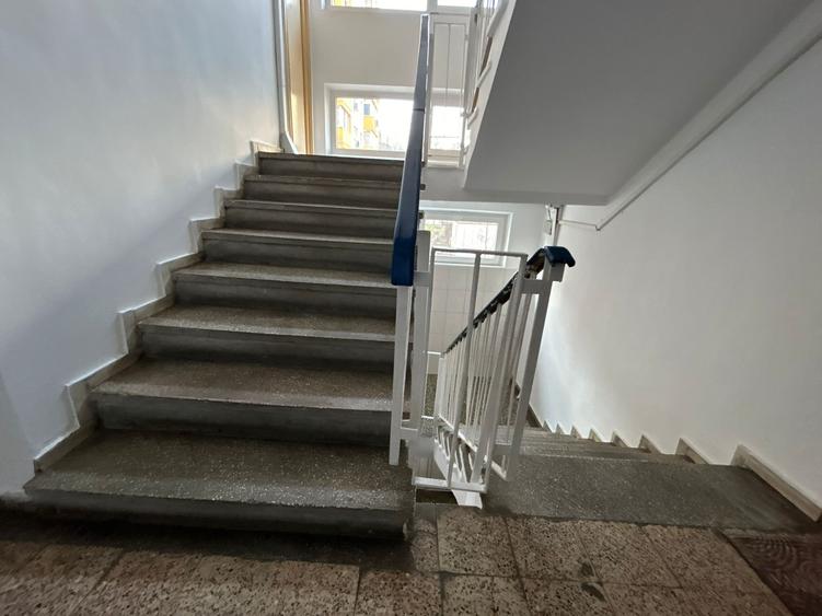 Nicolae Grigorescu 2 Camere 54 Mp Etaj 1 Bloc 1975 Reabilitat 5 Min Metrou - 8