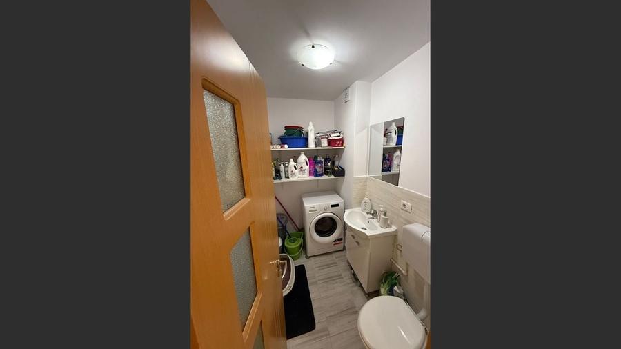 Apartament spațios cu 4 camere de vânzare în Micro 16 – Galați - 8