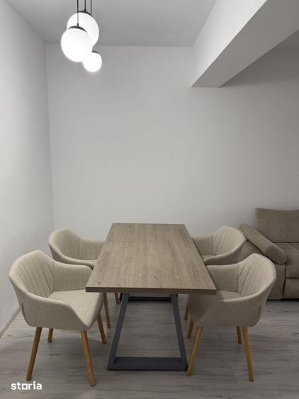 Apartament cu 2 camere decomandat în Titan