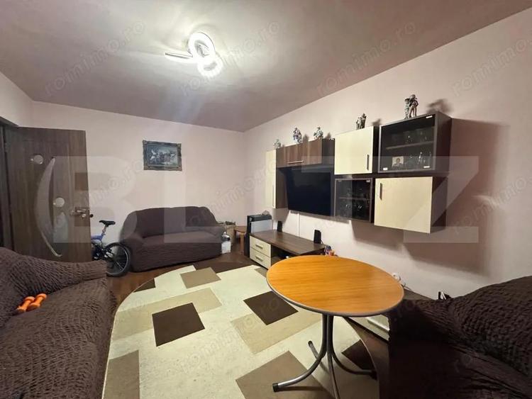 Apartament 4 camere, 2 bai, 2 balcoane, 92 mp, loc de parcare, zona Astra - 1