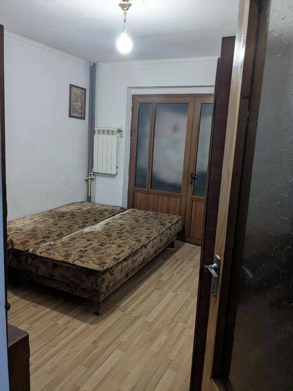 Camera de inchiriat in apartament 2 camere - 4
