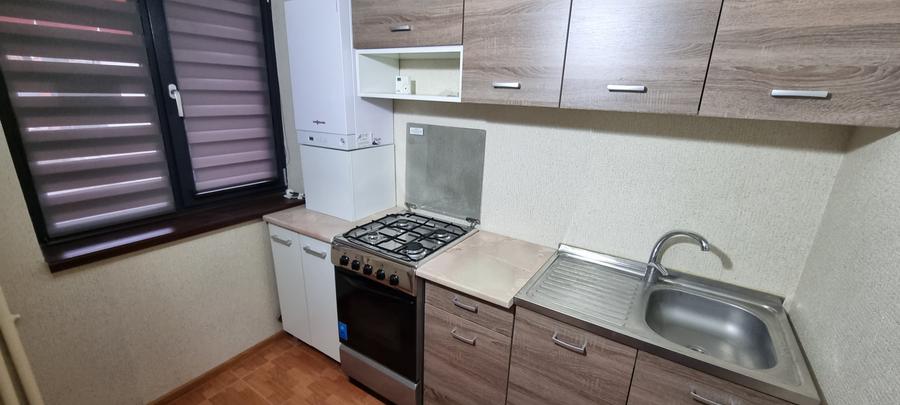 Garsoniera-fost spatiu birou pe Unirii - 3