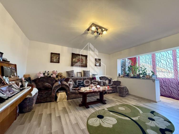 Apartament 3 camere, decomandat, garaj, centrala proprie, zona Lunei - 6