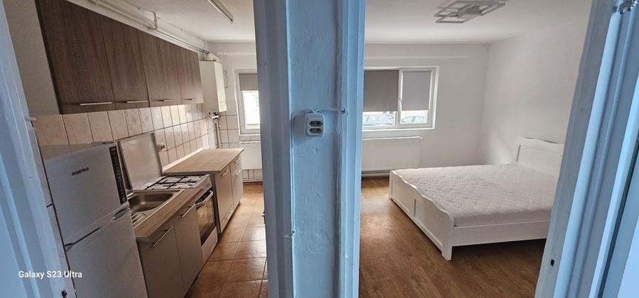 Garsoniera de inchiriat , cartier Strand - 1