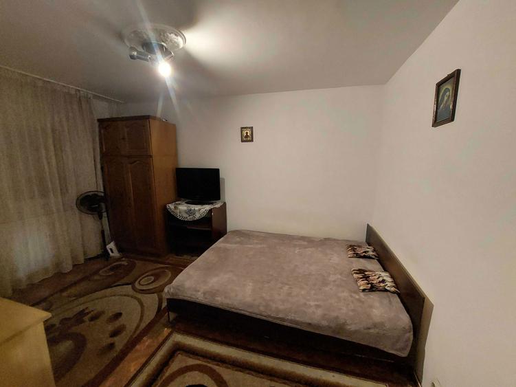 Proprietar inchiriez garsoniera, Bd.Lacul tei- str.Zambilelor nr.2 - 2