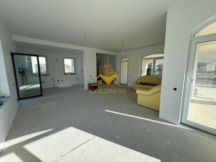 Casa 4 Camere Semifinisata, 2 Garaje, Curte 450mp, Terase 93mp, Dezmir - 3