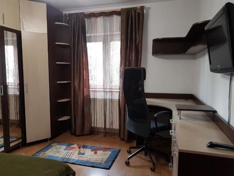 Apartament cu 3 camere decomandat în Sebastian - 5