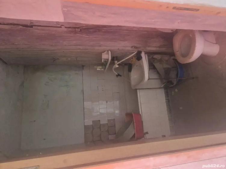 vand apartament et 4 - 3