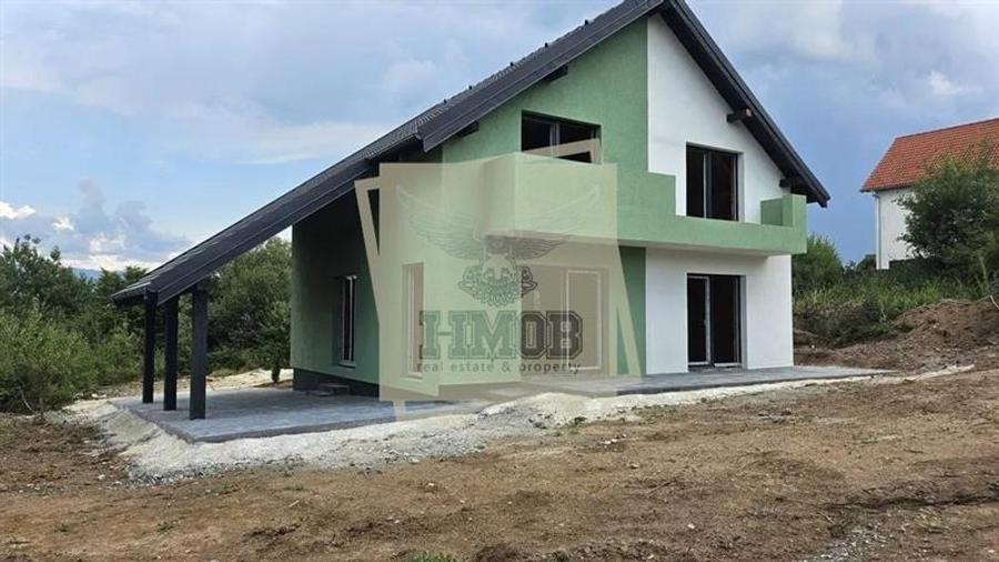 Casa cu 5 camere 3 bai si 504 mp teren in zona Selimbar - 1