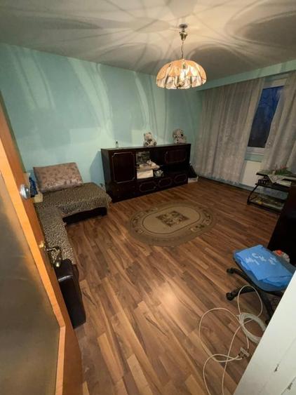 3 Camere Centrala Proprie Et.4/4  Bloc Reabilitat Metrou Valea Ialomitei - 1