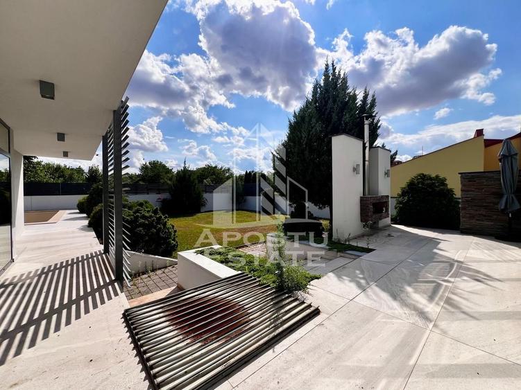 Casa de lux cu 5 camere, 4 bai, piscina privata , zona Aradului - 1