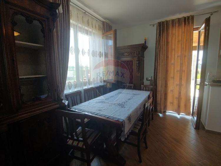 Casă / Vilă de lux cu 5 camere de vânzare în Vadu Moldovei, Suceava - 22