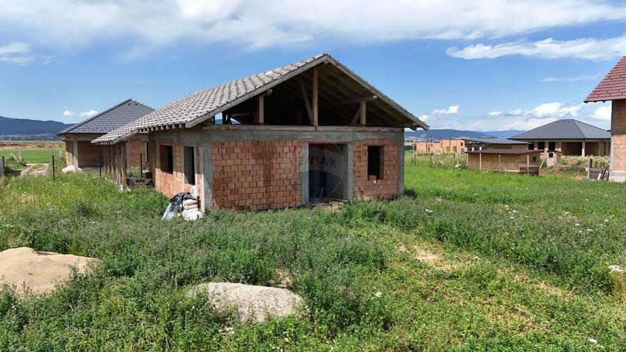 Comision 0! Casă la Roșu + Teren 500 mp – Cristian - Autorizată 2024 - 4