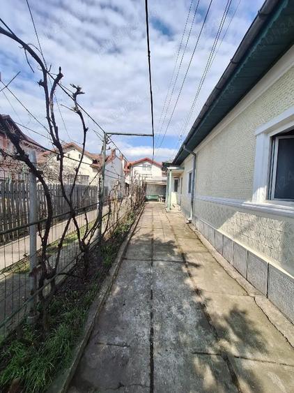 casa+teren de vanzare - 1