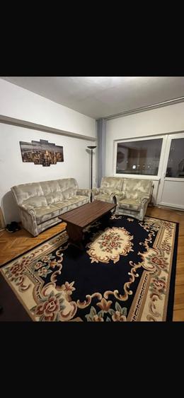 De închiriat ap 3 camere - 6