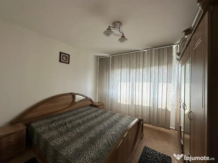 Apartament cu 2 camere decomandat în Malu Roșu