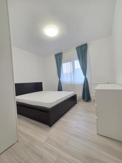 Titulescu, Piata Victoriei, Dr. Felix - 4