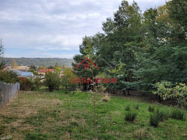 Teren intravilan in Breaza-- 2017 mp--50.000e - 2