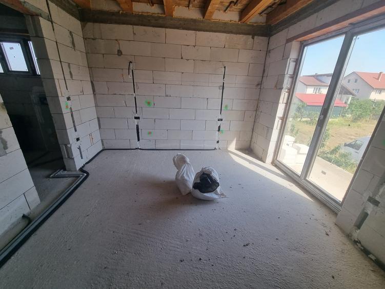 Casă individuală cu 8 camere cu Teren 500 Mp în Ampoi 3