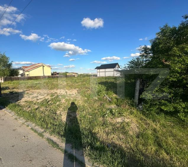 Teren intravilan de vanzare, 1319 mp, front 13,09 m, toate u - 3