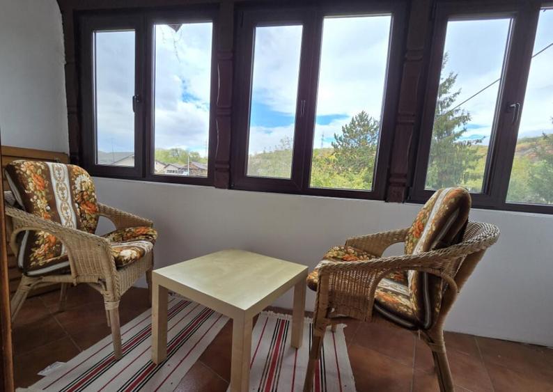 Casa spa?ioasa cu livada ?i vedere spre padure Fil - 3