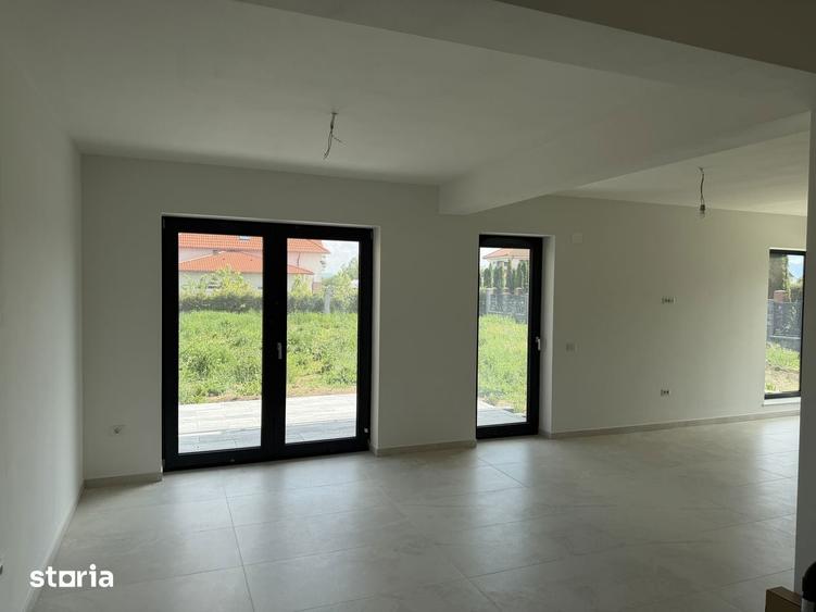 Casa deosebita in Bod construc?ie noua - 13