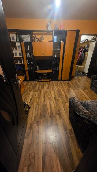 2 camere semidecomandat Zona  KM 4/5 - 3