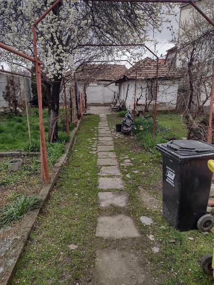 Teren 302mp + Casa | Craiova - Zona Ambasador | Toate utilita?ile - 1