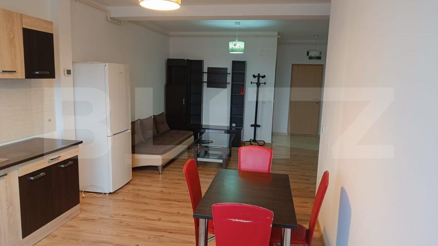 Apartament cu 2 camere semidecomandat, mobilat în Florești