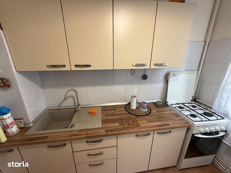 Apartament 3 camere 60 mp etaj 2 - Campina ,langa OMV - 14