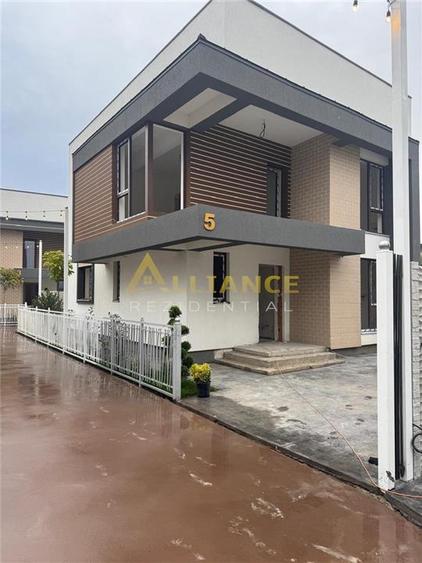 Cel mai deosebit proiect_ansamblu inchis _4 minute pana la statia STV - 6