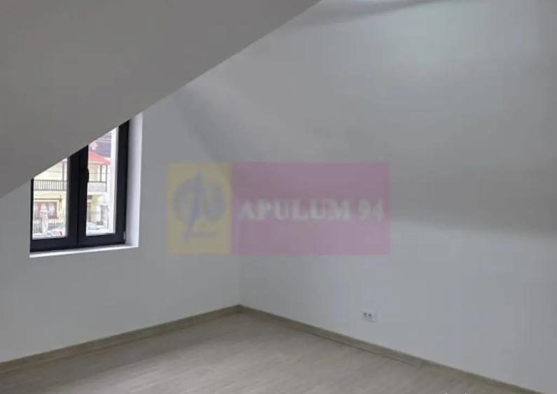 Vila de vanzare cu 6 camere in Sinaia - 1