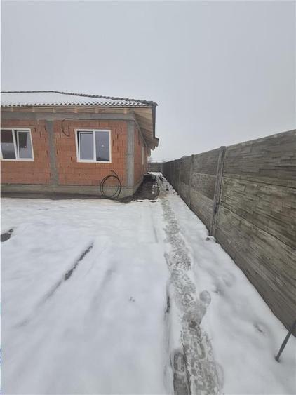 Duplex pe parter - 3 dormitoare - zona foarte buna - posibilitate alegere finisa - 12