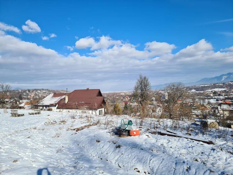 Teren intravilan de vanzare in Bran - 2